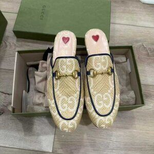 NIB Gucci Beige Raffia and Leather Princetown Mules